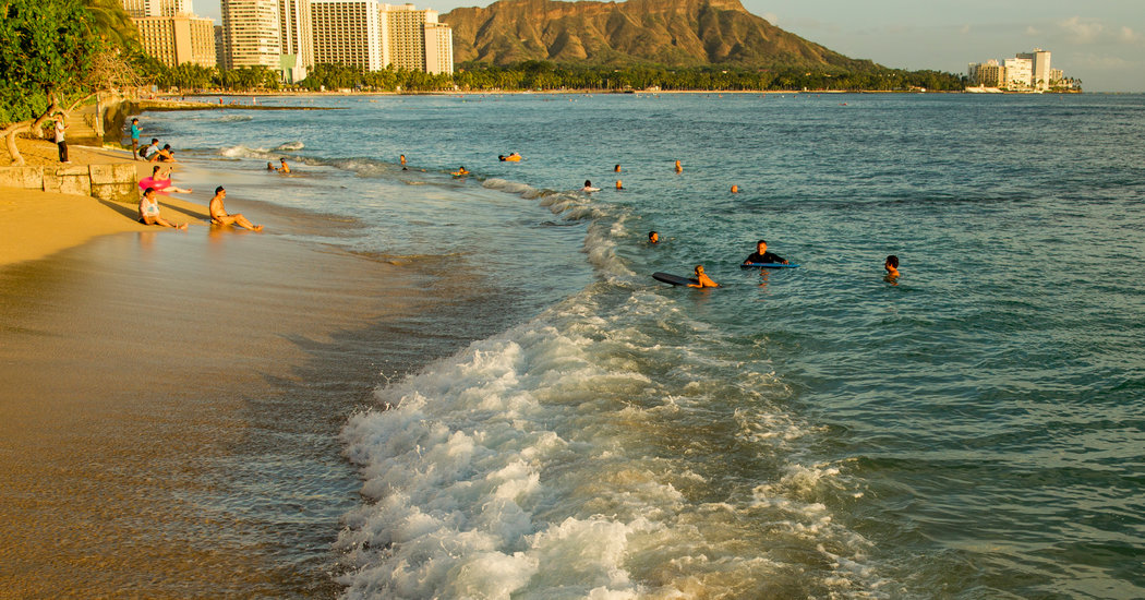 As Visitors Continue to Arrive, Tourist Areas Say: Stay Home