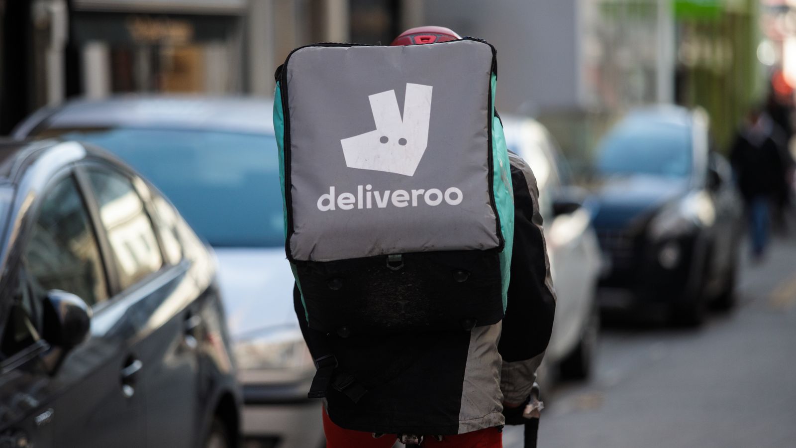 Coronavirus: Deliveroo pledges 500,000 free meals for NHS workers | Business News