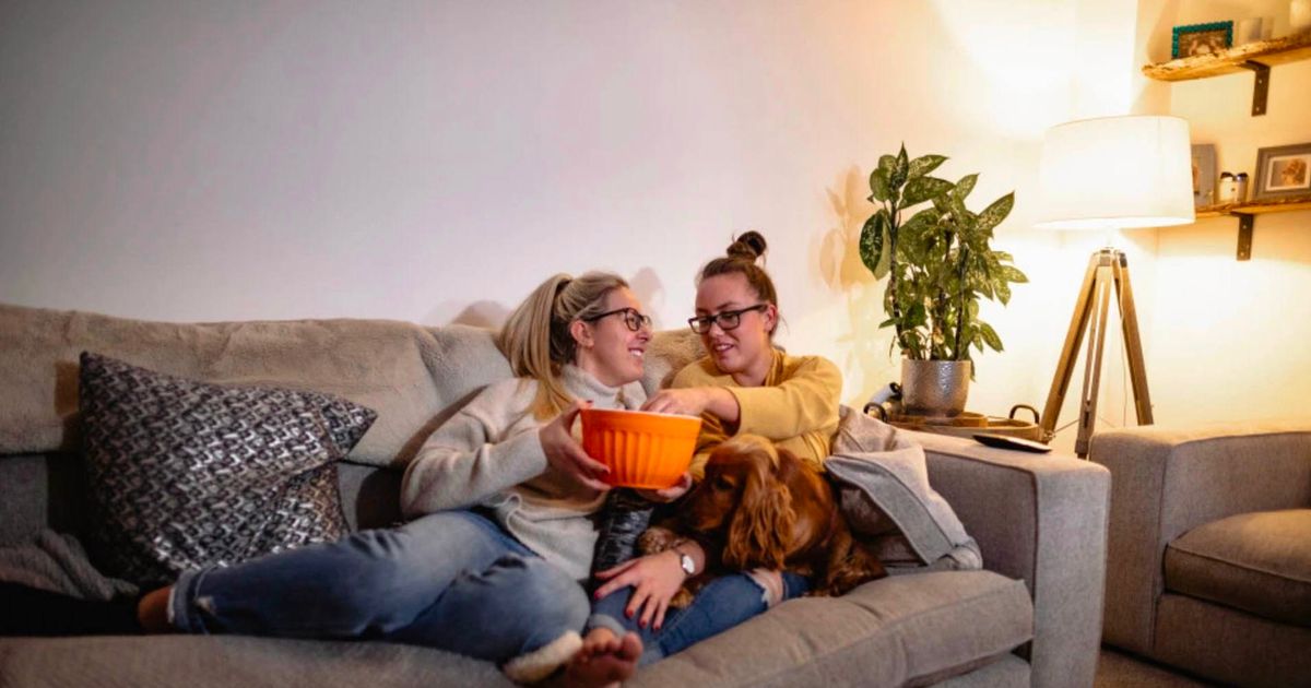 Twitter freaks out after Boris Johnson’s official account shares ‘phantom limb’ photo