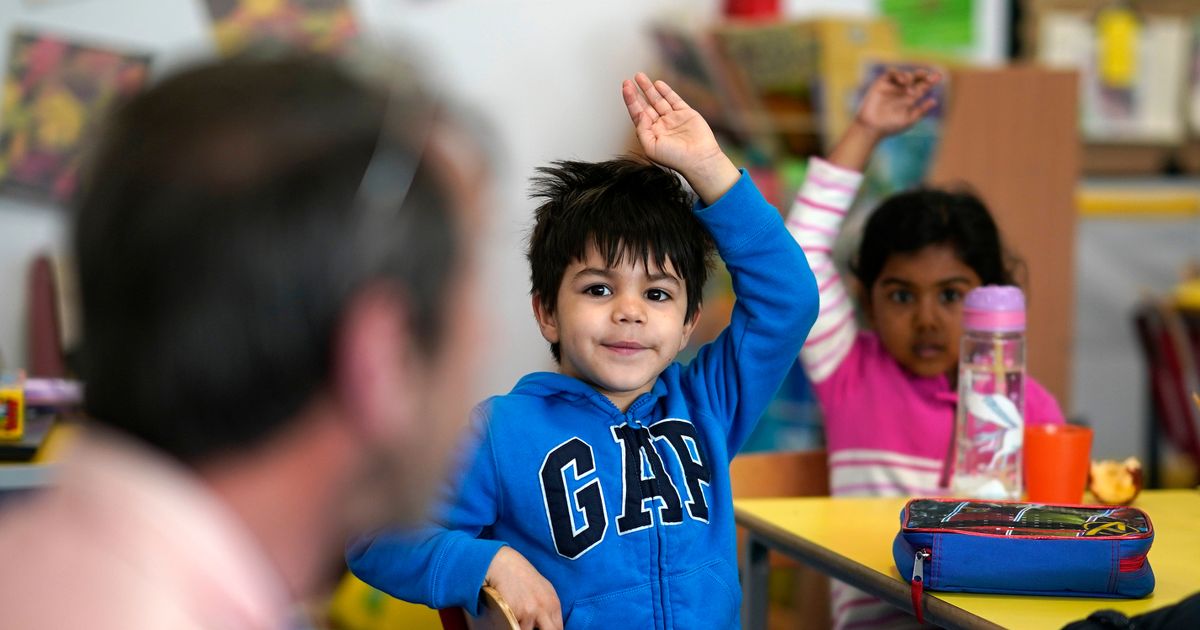Primary school teachers ‘anxious and stressed’ over risks of returning to work