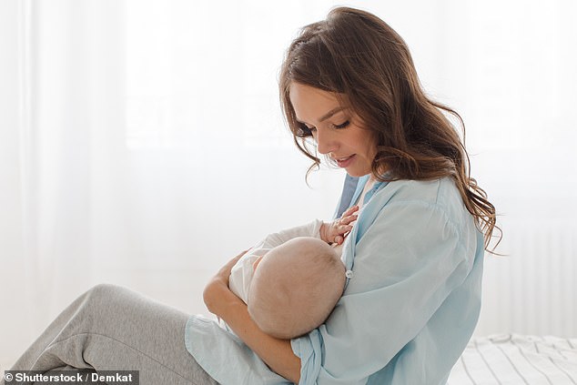 Breastfeeding babies ‘helps prevent viral infection’ in the first months after birth