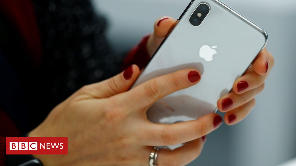 Apple iPhone at risk of hacking through email app