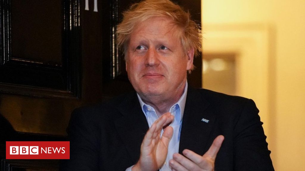 Coronavirus: PM admitted to hospital over virus symptoms