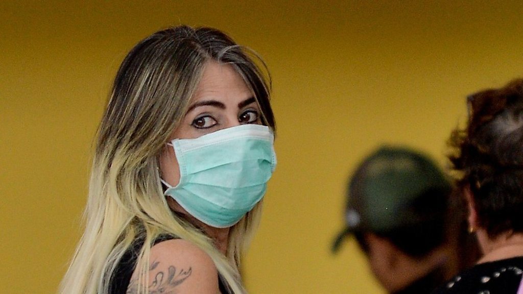 Coronavirus: Who should be wearing masks?