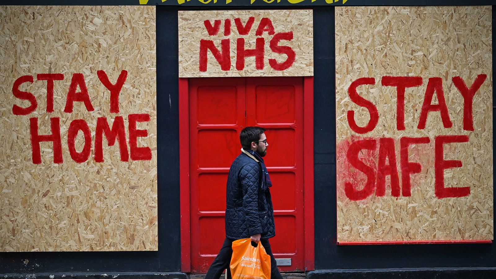 Coronavirus: Govt reveals five things that need to happen before lockdown is lifted | UK News