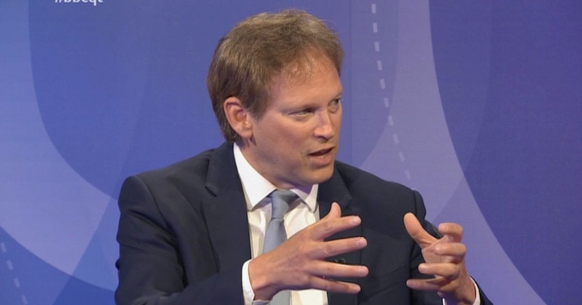 Question Time: Angry paramedic ‘still waiting for coronavirus test result after 5 weeks’