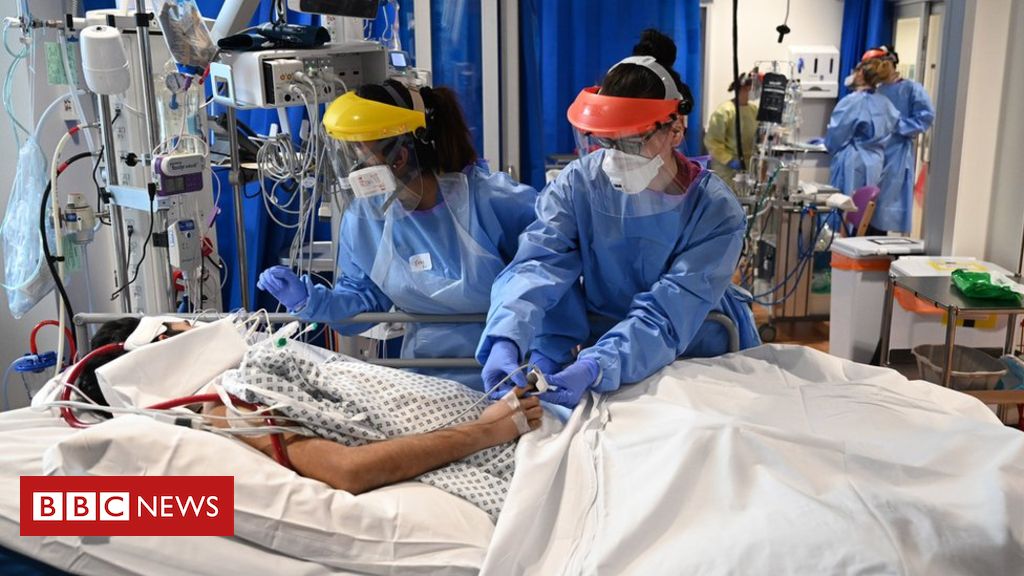 Coronavirus: UK becomes first country in Europe to pass 30,000 deaths