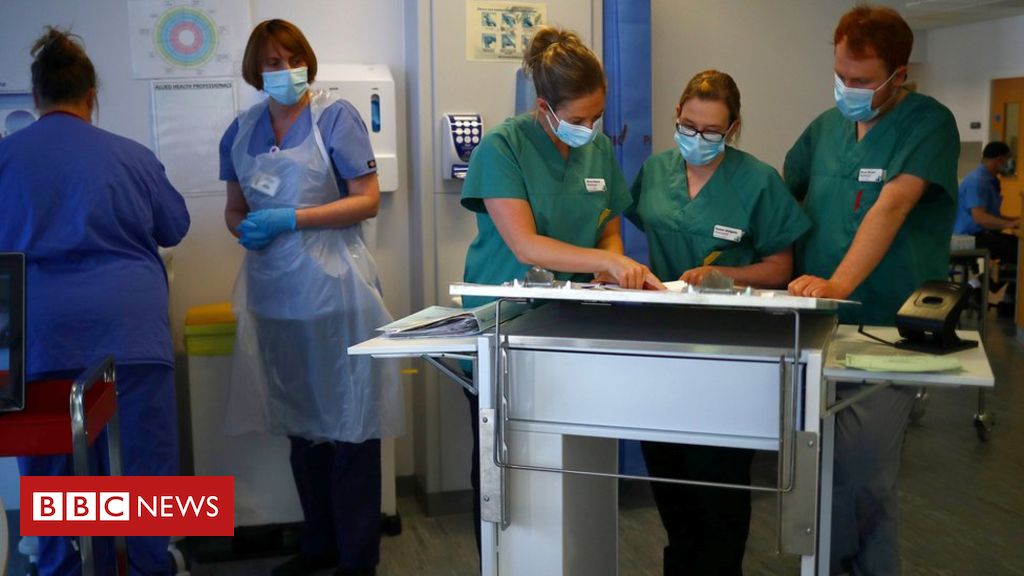 Coronavirus: UK daily death figure dips to lowest since day after lockdown