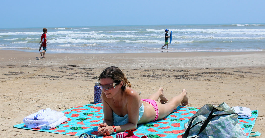 Coronavirus and Beaches: Can I Safely Enjoy the Sun, Surf and Sand?