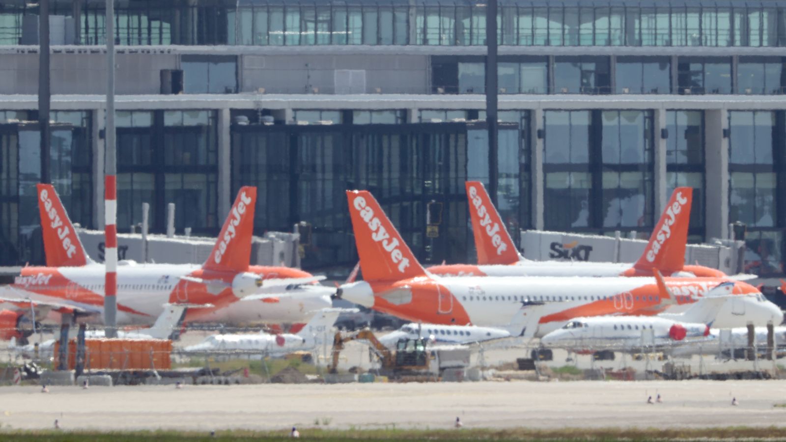 Coronavirus: EasyJet to cut up to 4,500 jobs over COVID-19 crisis | Business News