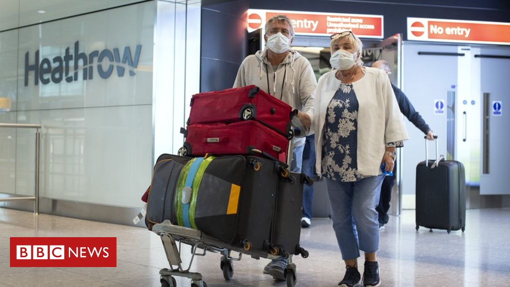 Coronavirus: Ministers ‘looking at ways to relax travel quarantine rule’