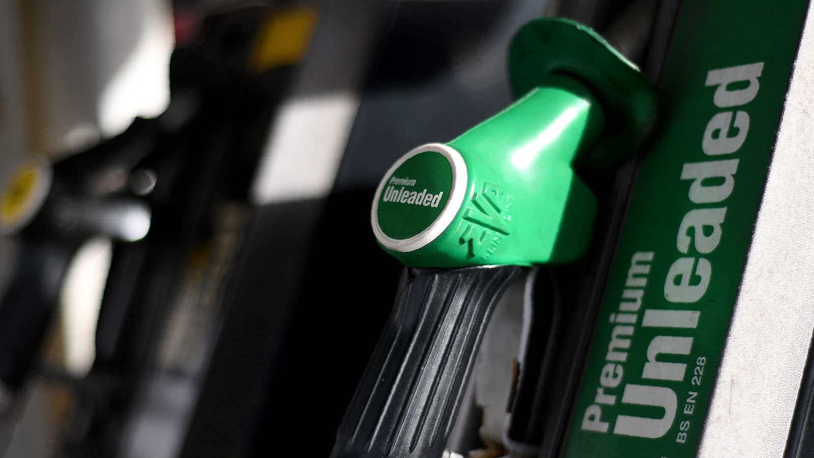 ‘Few significant changes to shop prices’ but inflation still sinks to four-year low | Business News