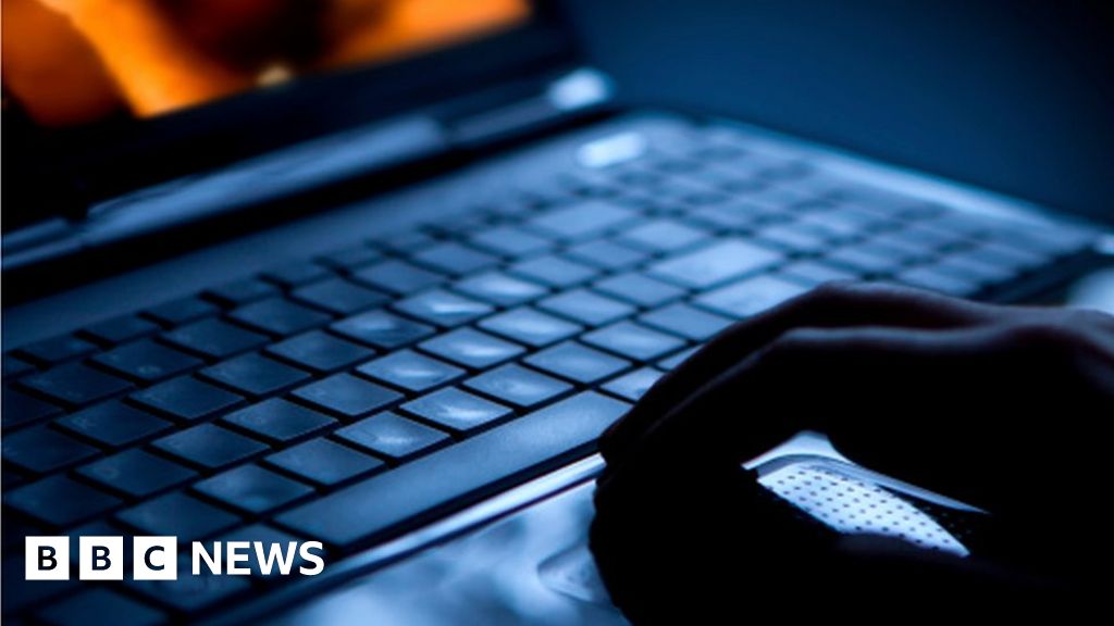 Tech firms told to do better on child abuse images