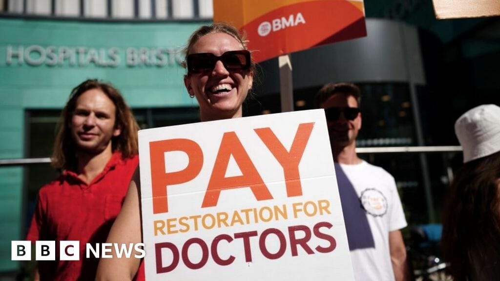 Junior doctors and consultants to strike together in England