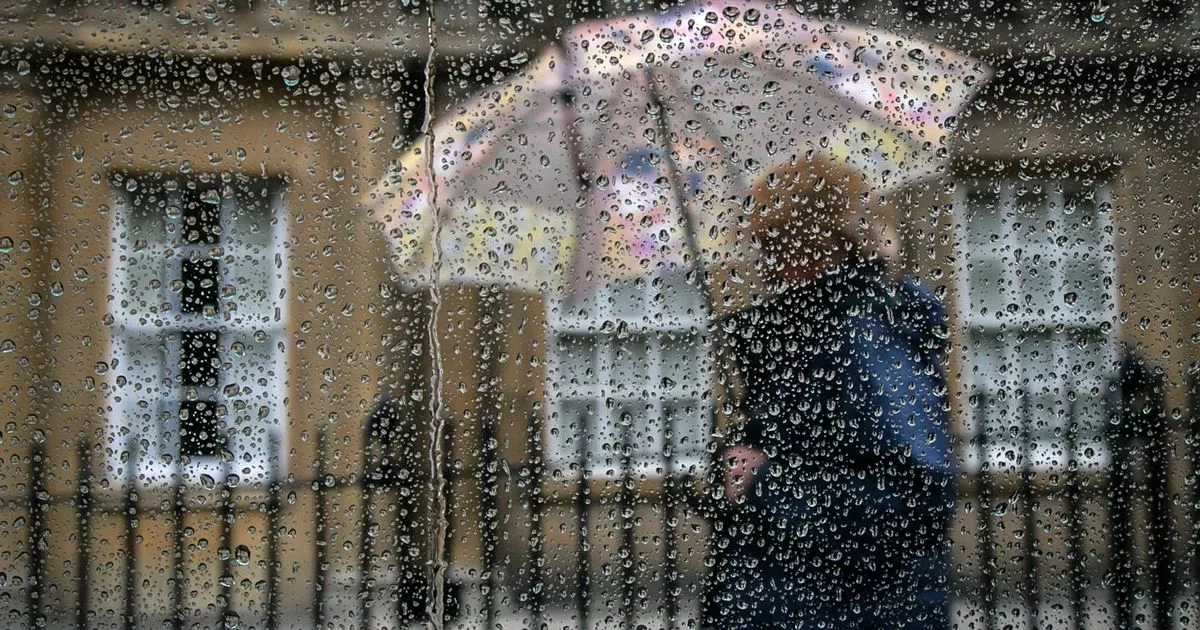 UK weather: Met Office warns of ‘sharp showers’ as string of flood warnings issued