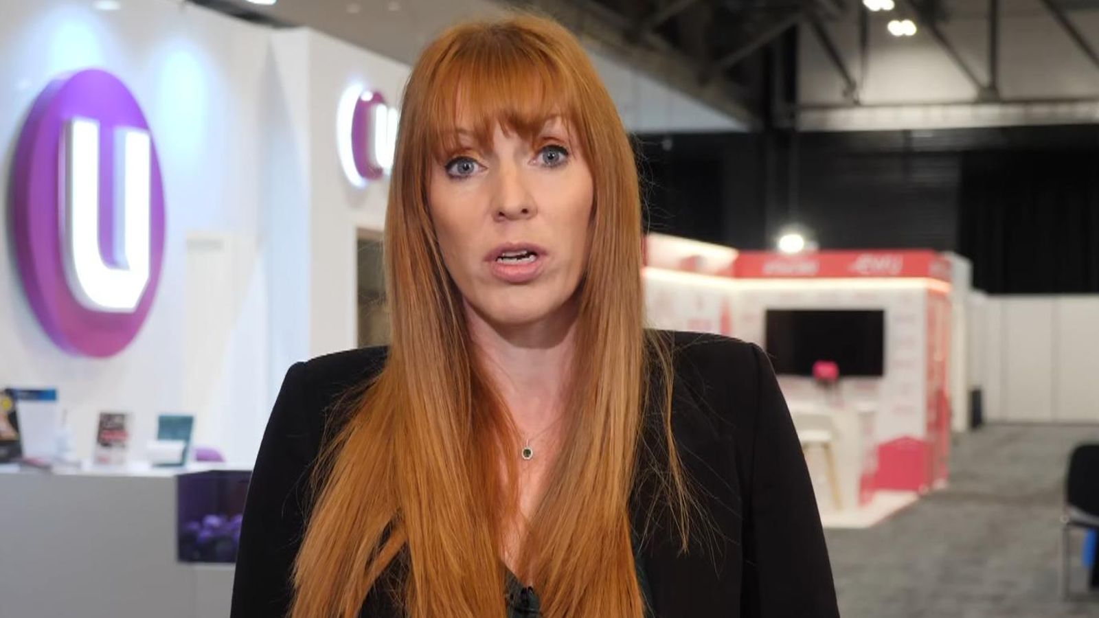 UK may ban single-use vapes, as Labour’s Angela Rayner admits wishing she could kick the habit | Politics News