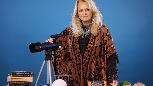 Bonnie Tyler stars in new educational video, using Jaffa Cakes – to explain lunar eclipses