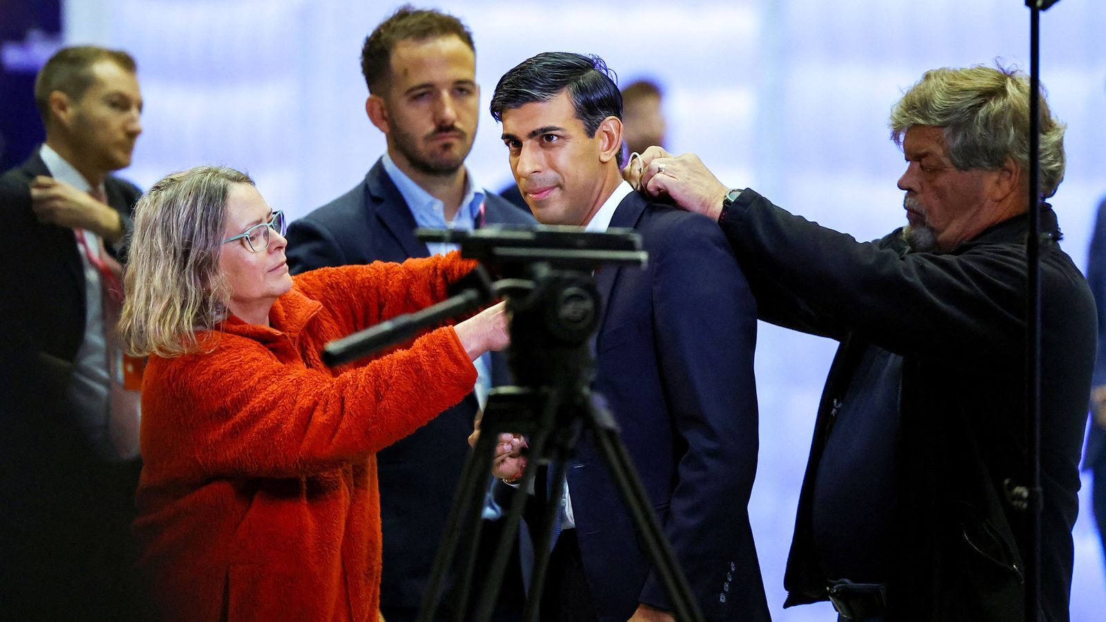 Tory conference: PM continues to dodge HS2 question as rumour of axe dominates Tory conference | Politics News