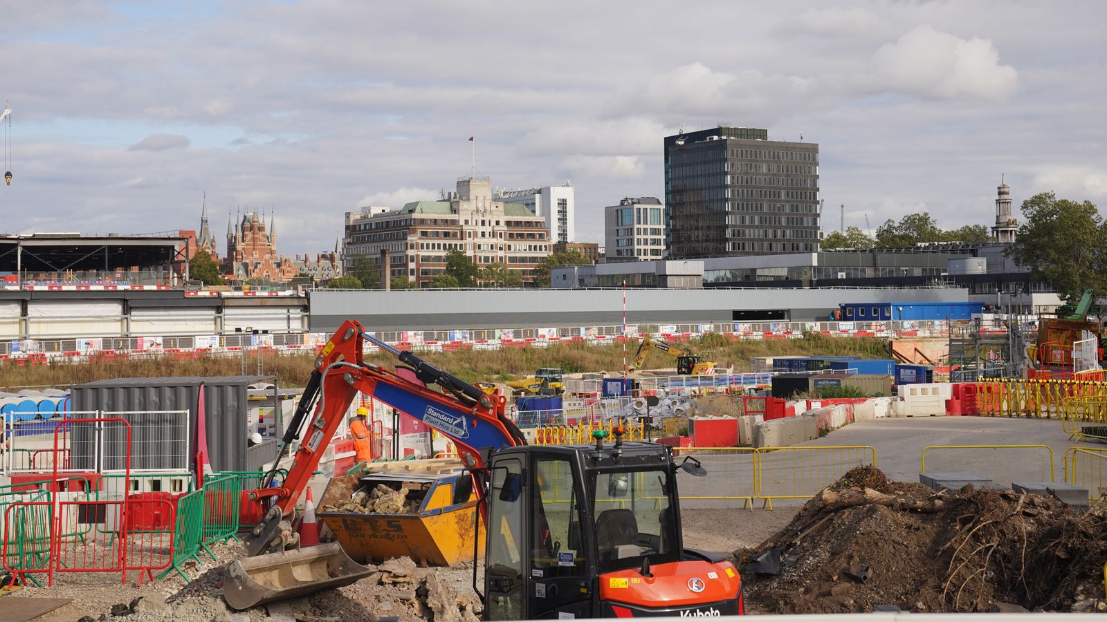 Private sector investment needed for HS2 to reach Euston station | Business News