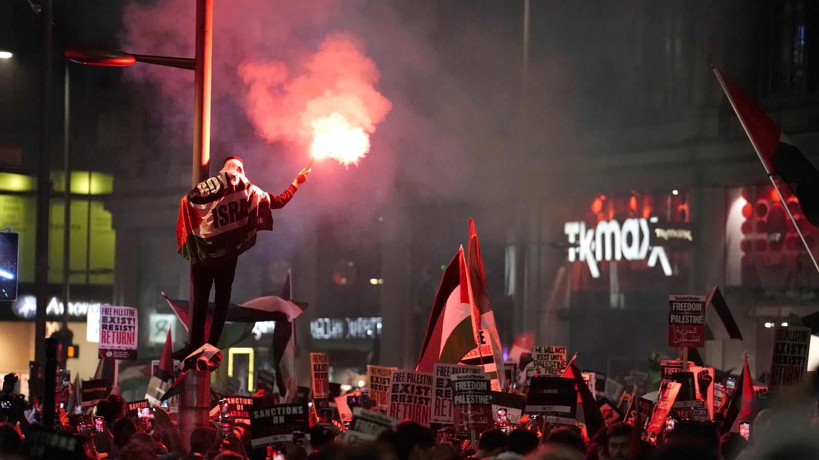 Waving a Palestinian flag on British streets ‘may not be legitimate’, Suella Braverman warns | UK News