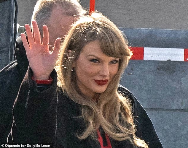 Taylor Swift flies out of Kansas City and heads back to New York a day before her 34th birthday… but has Travis Kelce gone with her?