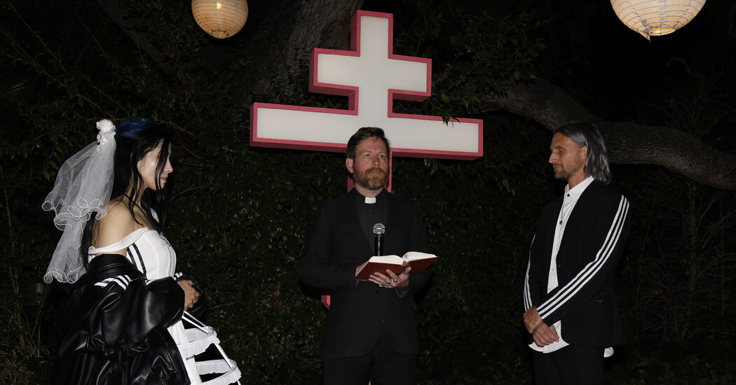 Nadya Tolokonnikova of Pussy Riot Marries John Caldwell