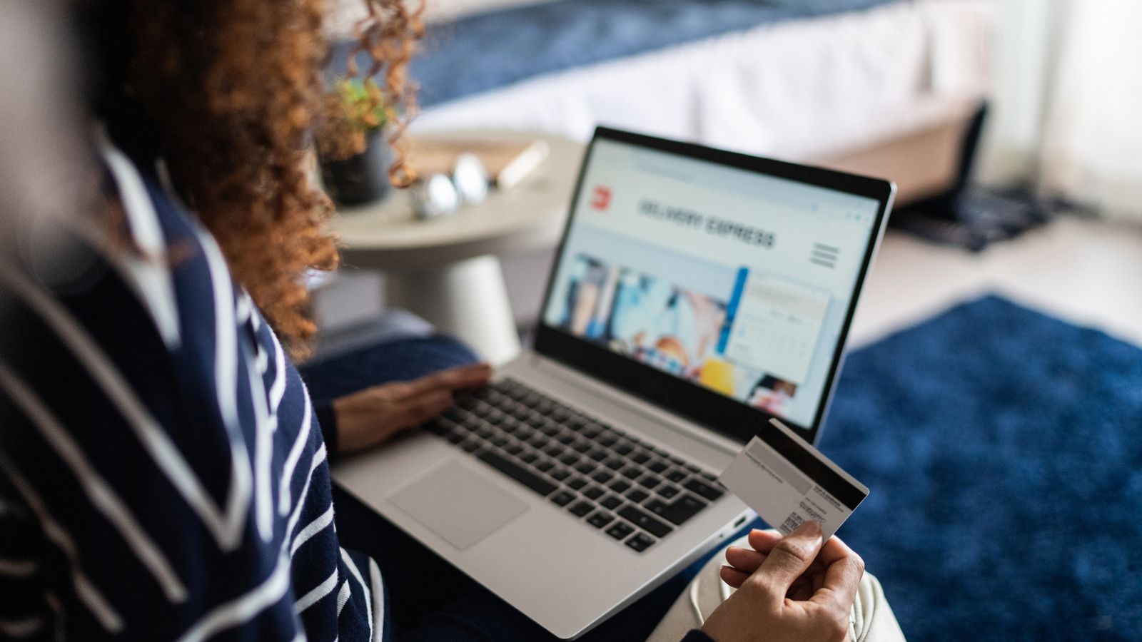 Government fraud campaign plan sparks division among banks | Business News