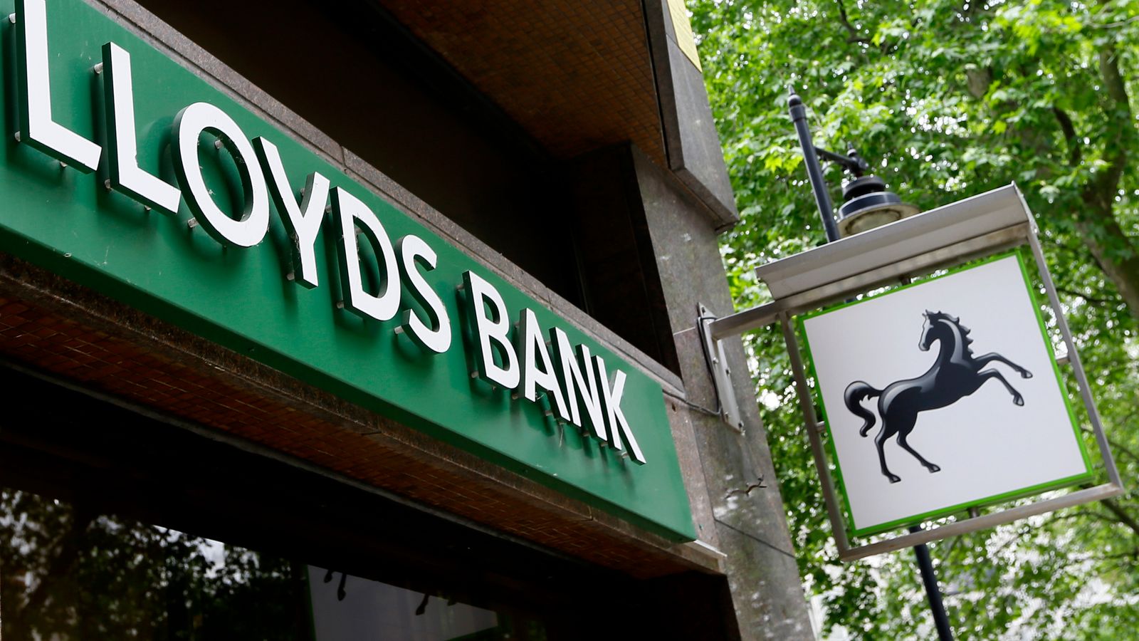 Lloyds axes mobile bank branches as lender shifts services online | Business News