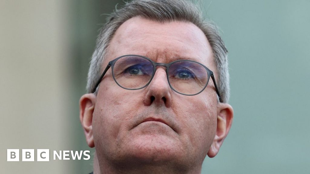 Stormont: Assembly to sit on Saturday as DUP boycott ends