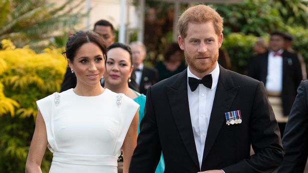 Prince Harry shocks Meghan with 'UK move plans' as William 'encourages him to come home'