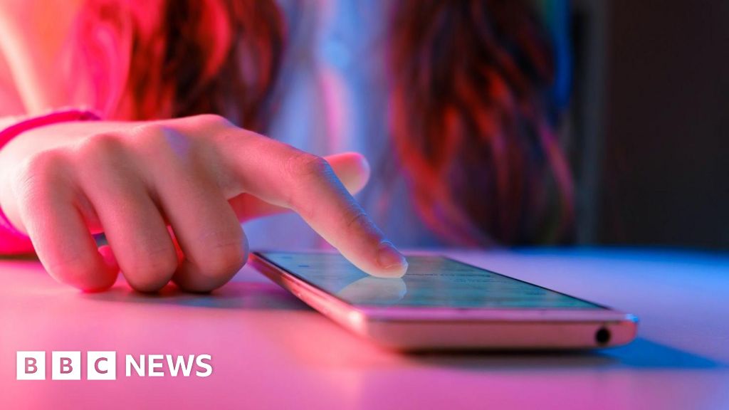 Nine-year-olds added to malicious WhatsApp groups