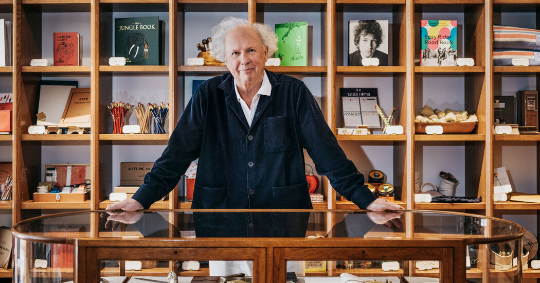 Graydon Carter Opens Air Mail Newsstand in New York’s West Village