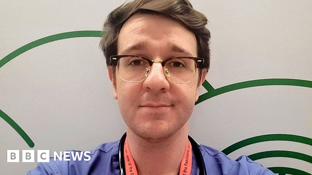 Junior doctor strike: Two-day action begins in Northern Ireland