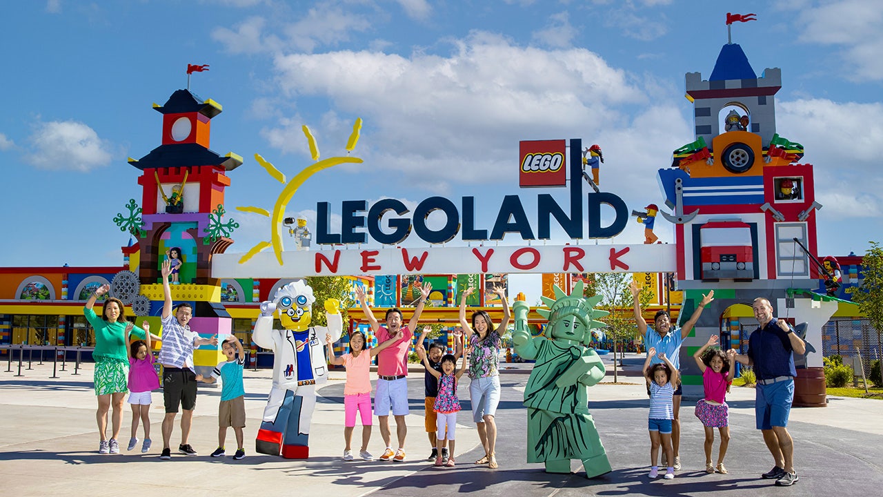 Legoland New York desires disco dancers to break world record