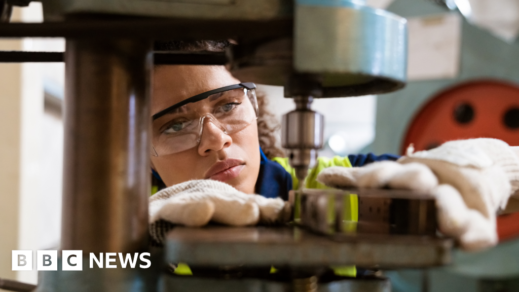 Keir Starmer says skills shake-up will help young people