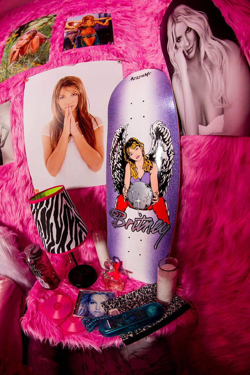 Celebrity Skateboard Brand Collabs : britney spears x welcome