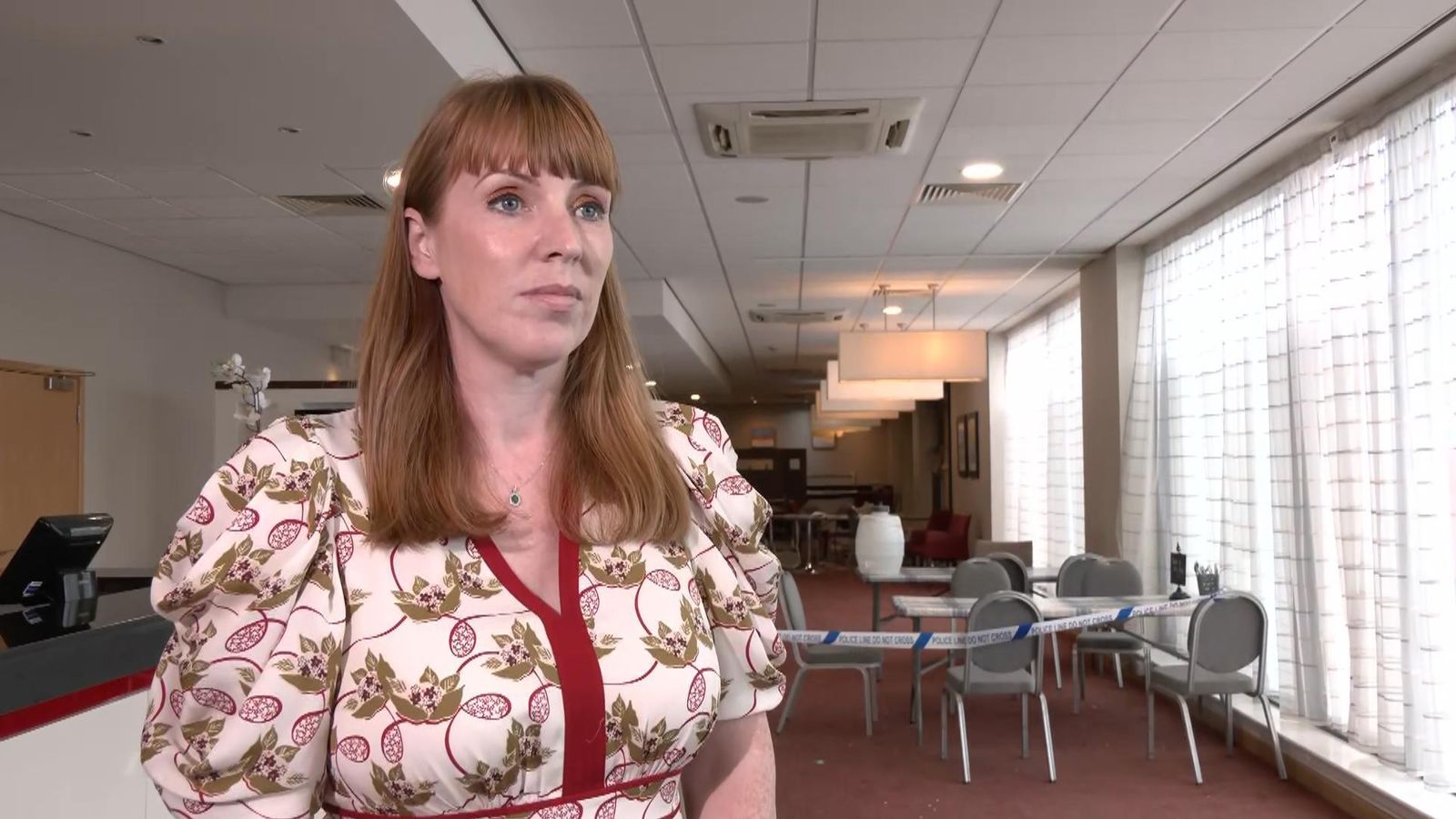 Ministers step up bid to end ‘exploitative’ zero-hours contracts | Business News