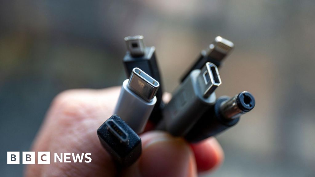 UK considering EU-style common charging cable