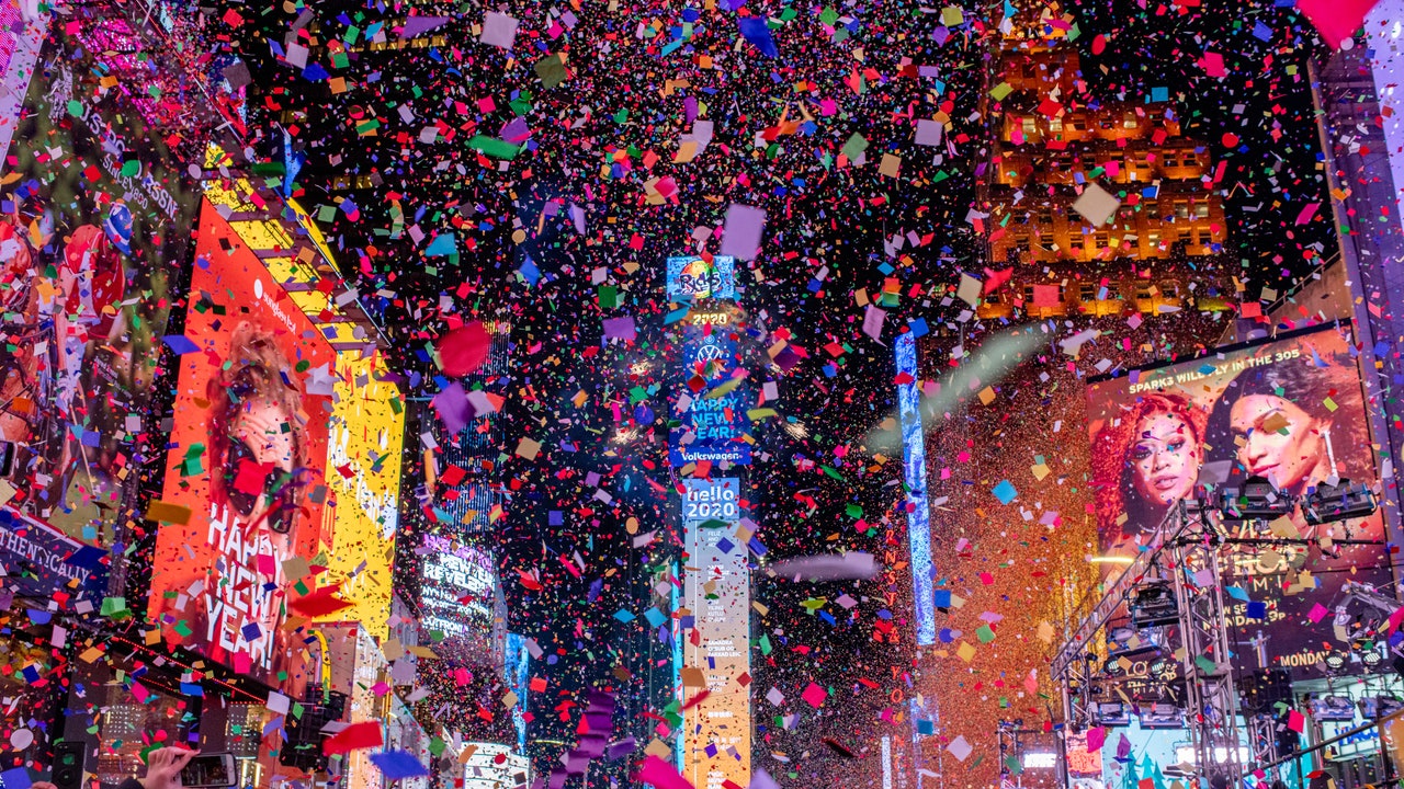 23 New Year’s Eve Traditions From Around the World That (Hopefully) Bring Good Luck