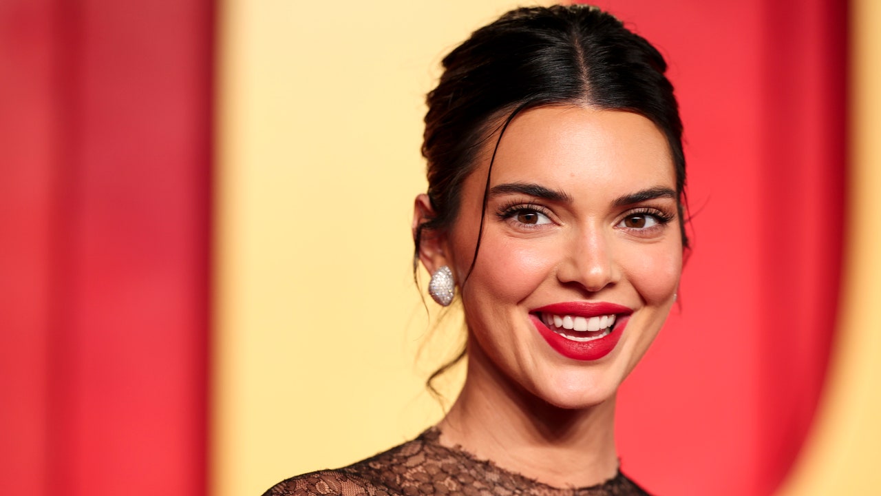 Kendall Jenner Proves Her Ultra-Short Flippy Bob Pairs Beautifully With Even Shorter Micro Shorts