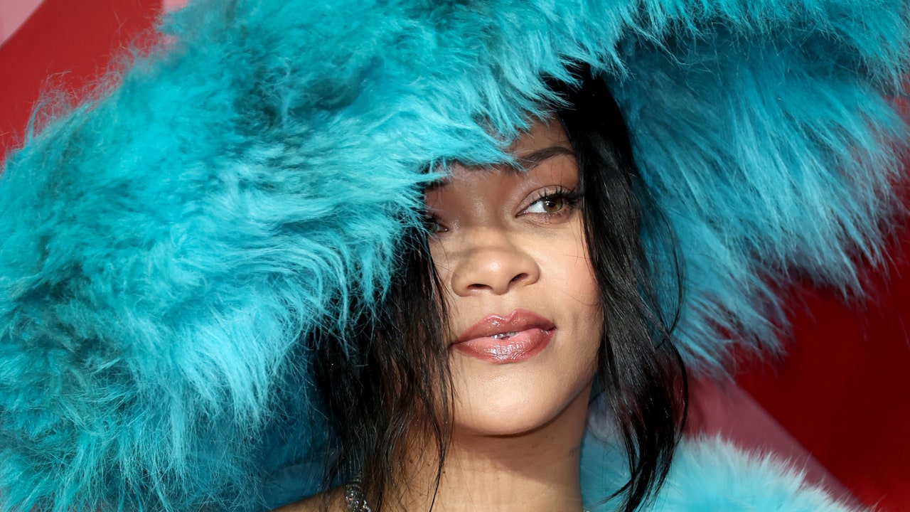 Rihanna’s Big, Big Hat and Teeny Tiny Corset Is Her Best Look of the Year