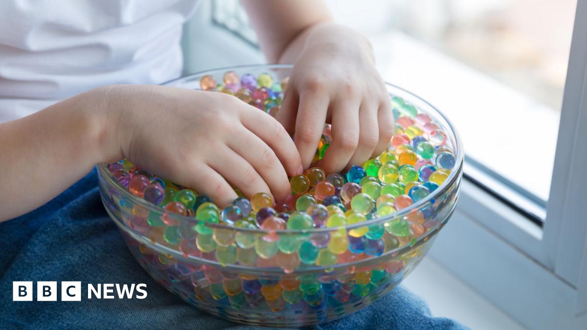 Doctors issue warning over water bead Christmas gifts for children