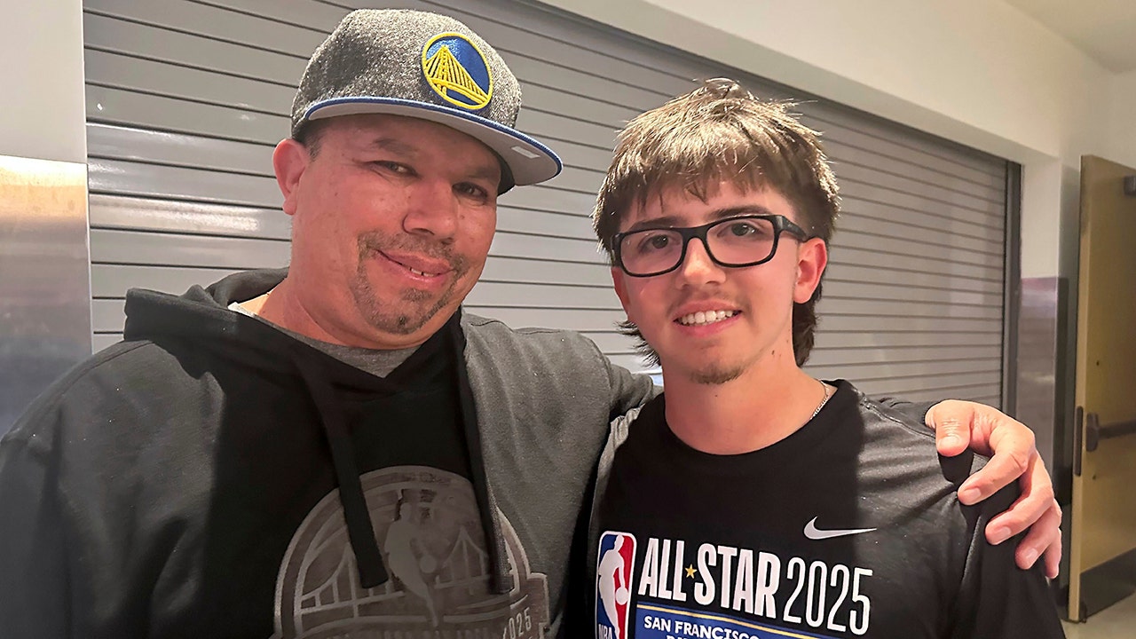 NBA All-Star Game: Damian Lillard loses challenge to college student