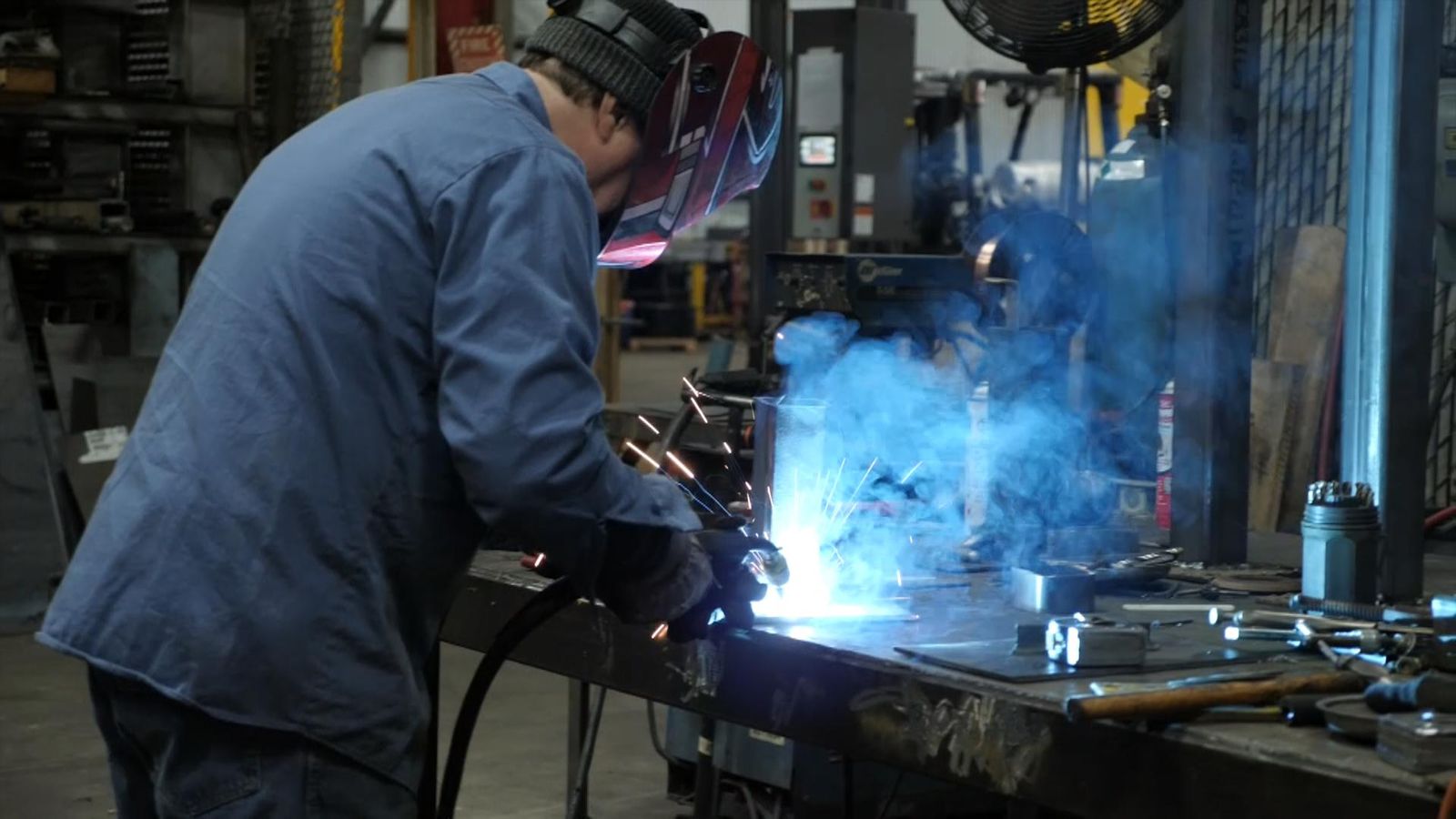 Trump imposes 25% tariffs on all steel and aluminium imports | US News