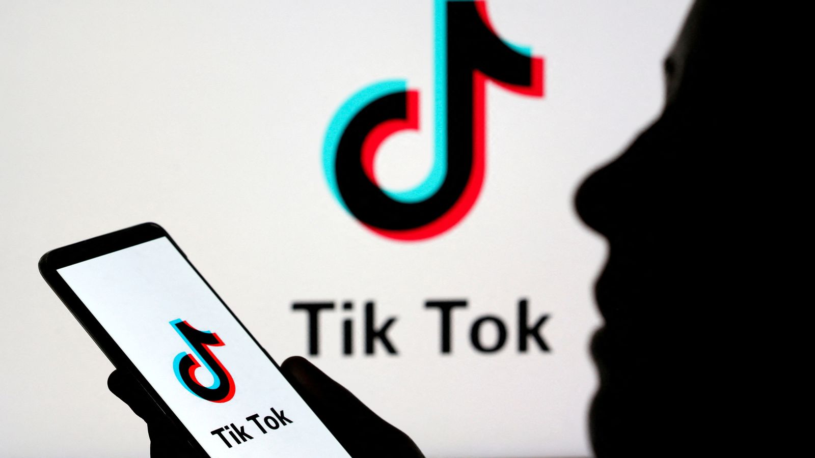 TikTok returns to major US app stores after Trump reassures tech giants | US News