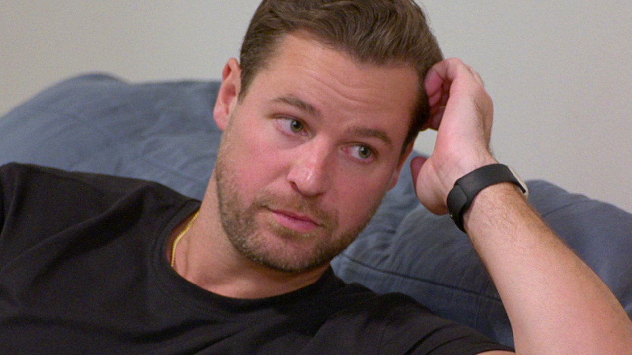 Hey, Love Is Blind Fans: Leave Dave’s Sister Alone