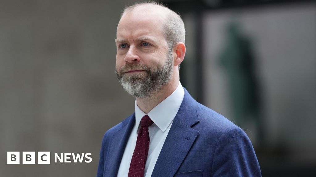 Reynolds refuses to say if British Steel furnaces in Scunthorpe can keep running