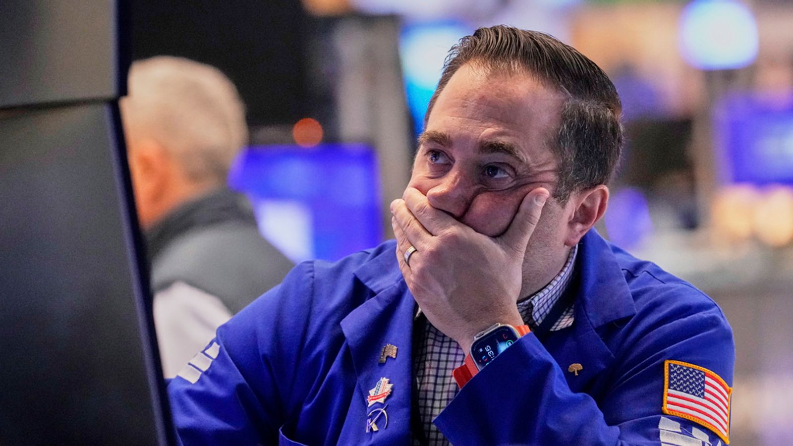 US markets fall as AI chipmakers mourn new restrictions on China exports | Science, Climate & Tech News