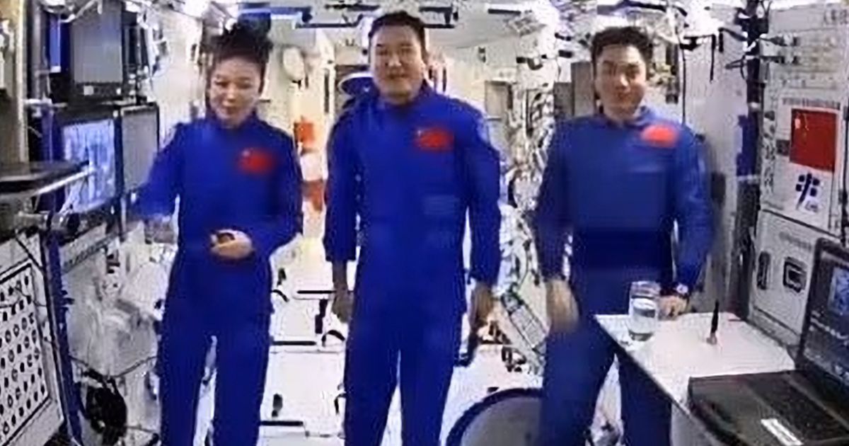 Conspiracy theorists ‘prove’ China space station clip is fake because of one thing