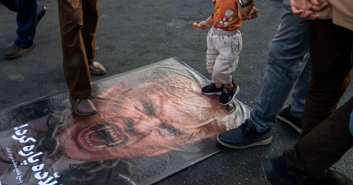 If Iran closes Strait of Hormuz regime would be committing ‘economic suicide’ says US